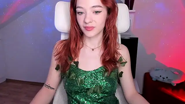 MiaRouge online show from March 18, 2025, 3:12 am