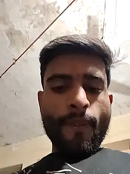 PRIYANHUxh online show from January 14, 2026, 2:20 pm