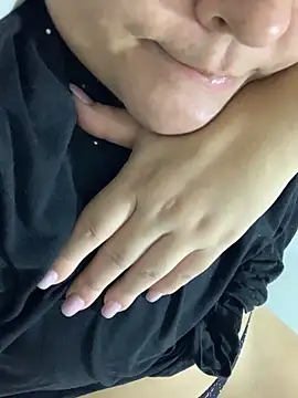 NayraLima0309 online show from March 9, 2026, 1:58 pm