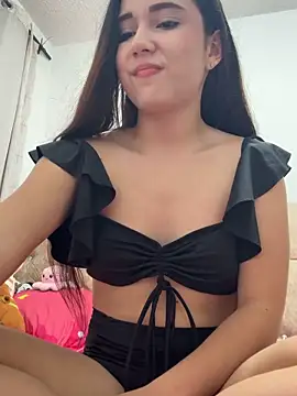 mia cooper 24 online show from December 17, 2025, 1:21 am