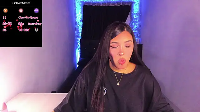 Snapshot of Mariana_Hasper_ chatting on February 6, 2025, 9:06 pm Mariana Hasper  online show from February 6, 2025, 9:06 pm