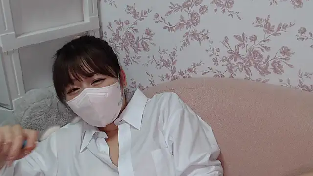 Snapshot of mei_hosina chatting on October 4, 2025, 3:57 pm mei hosina online show from October 4, 2025, 3:57 pm
