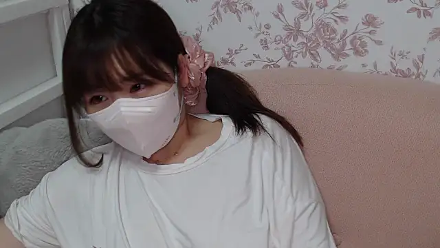 Snapshot of mei_hosina chatting on October 3, 2025, 3:46 pm mei hosina online show from October 3, 2025, 3:46 pm
