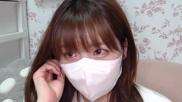 Snapshot of mei_hosina chatting on September 10, 2025, 3:44 pm mei hosina online show from September 10, 2025, 3:44 pm