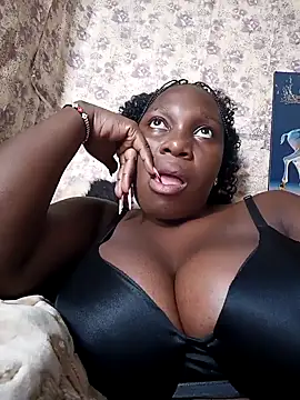 Snapshot of Golden_diver chatting on November 13, 2025, 8:18 am Golden diver online show from November 13, 2025, 8:18 am