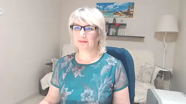 Snapshot of FleurMays chatting on March 22, 2025, 4:56 am FleurMays online show from March 22, 2025, 4:56 am