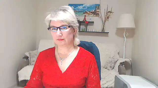 Snapshot of FleurMays chatting on February 18, 2025, 1:22 pm FleurMays online show from February 18, 2025, 1:22 pm