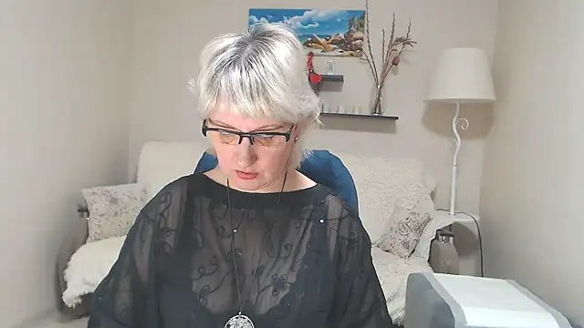 Snapshot of FleurMays chatting on February 14, 2025, 11:42 am FleurMays online show from February 14, 2025, 11:42 am