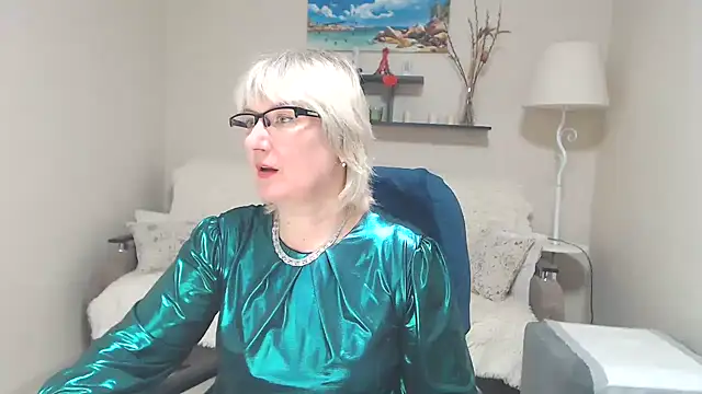 Snapshot of FleurMays chatting on March 3, 2025, 7:46 am FleurMays online show from March 3, 2025, 7:46 am