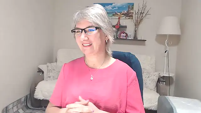 FleurMays online show from November 12, 2025, 4:16 am