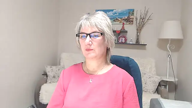 FleurMays online show from October 27, 2025, 4:24 am