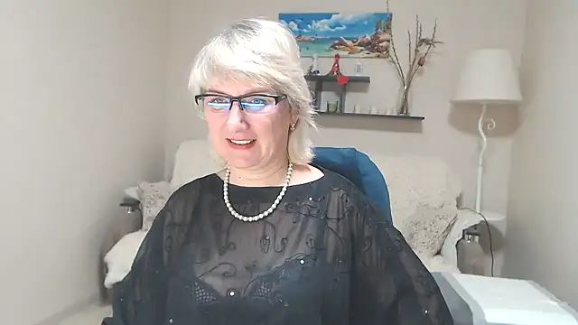 Snapshot of FleurMays chatting on February 25, 2025, 1:00 pm FleurMays online show from February 25, 2025, 1:00 pm