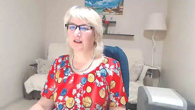 Snapshot of FleurMays chatting on March 21, 2025, 7:44 am FleurMays online show from March 21, 2025, 7:44 am