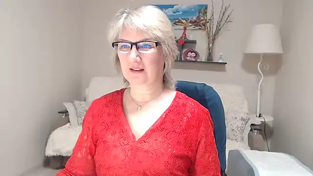 FleurMays online show from February 15, 2026, 4:02 am