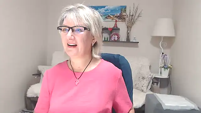 Snapshot of FleurMays chatting on September 30, 2025, 5:35 am FleurMays online show from September 30, 2025, 5:35 am