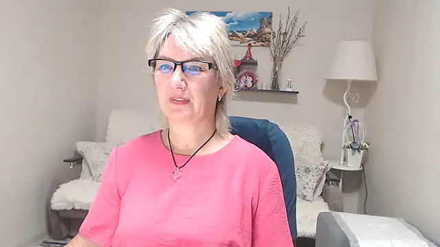 Snapshot of FleurMays chatting on October 1, 2025, 3:55 am FleurMays online show from October 1, 2025, 3:55 am