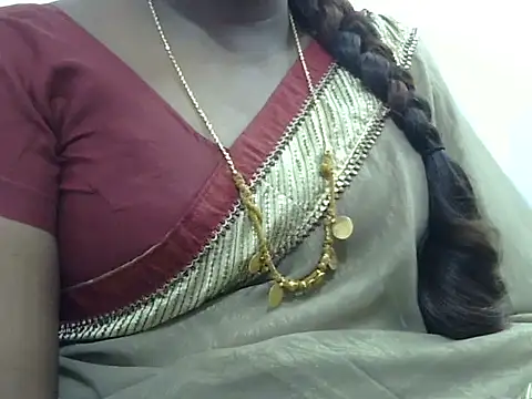 Hot akshara online show from September 19, 2025, 2:43 pm