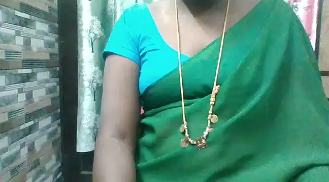 Hot akshara online show from December 10, 2024, 10:05 pm