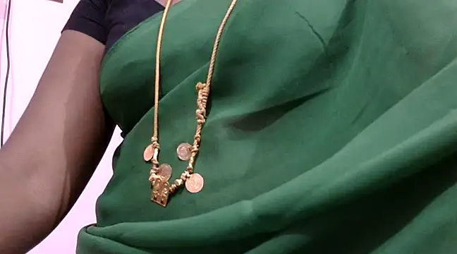 Hot akshara online show from February 19, 2025, 5:49 pm