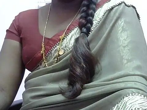 Snapshot of Hot_akshara chatting on December 18, 2025, 5:17 pm Hot akshara online show from December 18, 2025, 5:17 pm