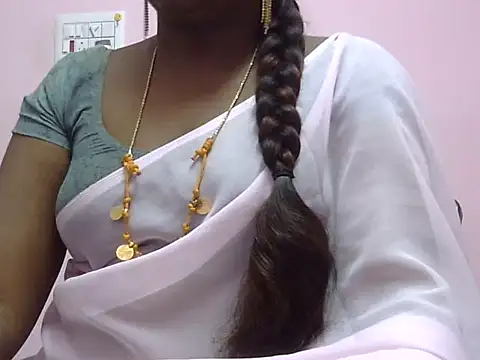 Snapshot of Hot_akshara chatting on January 16, 2026, 2:21 pm Hot akshara online show from January 16, 2026, 2:21 pm