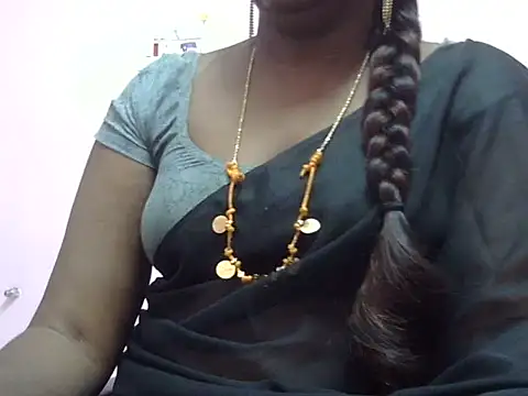 Snapshot of Hot_akshara chatting on January 17, 2026, 3:15 pm Hot akshara online show from January 17, 2026, 3:15 pm