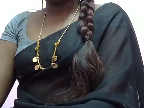 Snapshot of Hot_akshara chatting on December 19, 2025, 10:23 pm Hot akshara online show from December 19, 2025, 10:23 pm