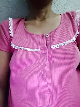 Snapshot of Gautami-telugu chatting on September 30, 2025, 8:15 pm Gautami-telugu online show from September 30, 2025, 8:15 pm