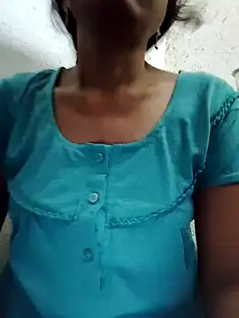 Snapshot of Gautami-telugu chatting on October 2, 2025, 8:45 pm Gautami-telugu online show from October 2, 2025, 8:45 pm