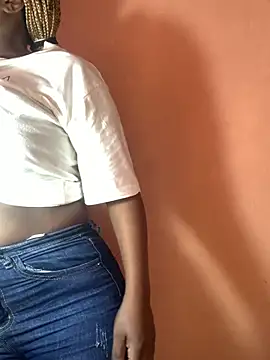 Snapshot of SexyAngeliqua chatting on June 4, 2026, 7:24 am SexyAngeliqua online show from June 4, 2026, 7:24 am