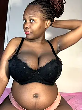 Snapshot of SexyAngeliqua chatting on September 9, 2025, 6:01 am SexyAngeliqua online show from September 9, 2025, 6:01 am