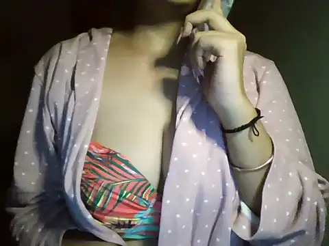 MakeMeCumAhh online show from April 13, 2026, 6:56 pm