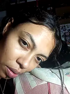 Lunita 5 online show from November 15, 2025, 8:24 pm