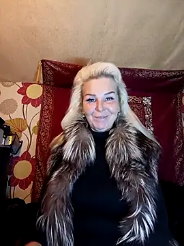 CassandraSandra44 online show from February 18, 2026, 6:33 am