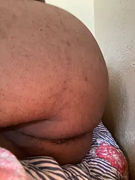 twohightwonut805 online show from October 12, 2025, 4:30 pm