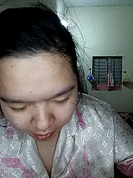 Thomgdee online show from November 4, 2025, 1:31 am