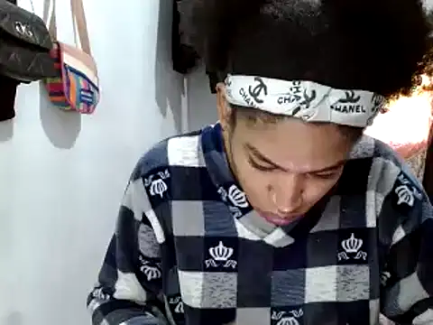 miriam775 online show from March 13, 2025, 2:23 pm