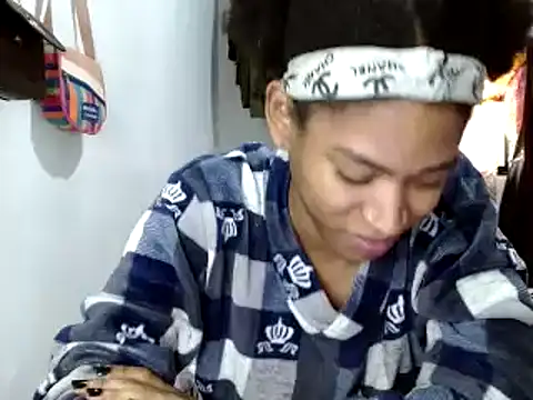 miriam775 online show from March 11, 2025, 1:23 pm