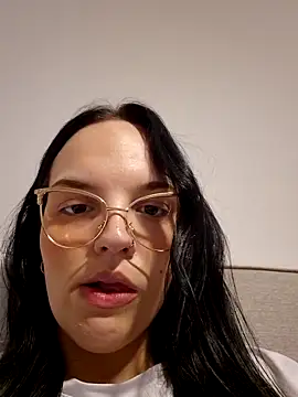 Snapshot of Jujuicy_97 chatting on February 9, 2026, 7:01 pm Jujuicy 97 online show from February 9, 2026, 7:01 pm