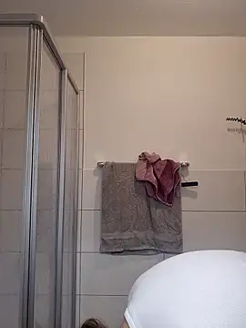 Snapshot of Jujuicy_97 chatting on February 27, 2026, 7:03 pm Jujuicy 97 online show from February 27, 2026, 7:03 pm