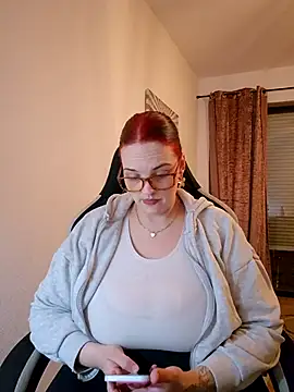 Snapshot of Jujuicy_97 chatting on March 1, 2026, 8:09 pm Jujuicy 97 online show from March 1, 2026, 8:09 pm