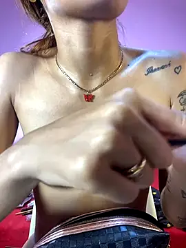 Bunny bel online show from November 11, 2025, 1:06 pm