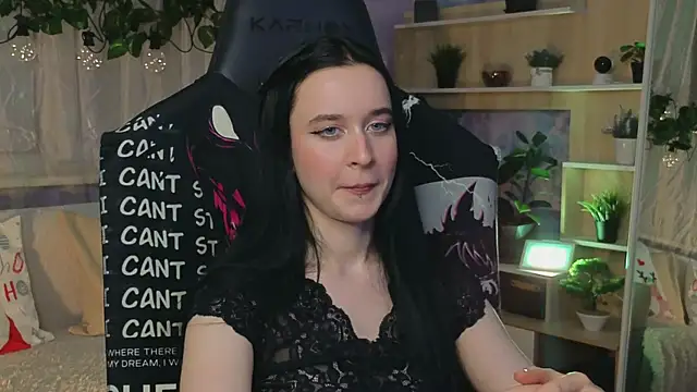 Snapshot of KiraLiLime chatting on March 9, 2025, 6:11 pm KiraLiLime online show from March 9, 2025, 6:11 pm