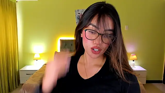  Charlotte evans 1 online show from September 30, 2025, 7:09 pm