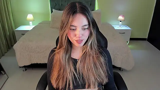 Snapshot of _Charlotte_evans_1 chatting on February 25, 2026, 10:42 pm Charlotte evans 1 online show from February 25, 2026, 10:42 pm