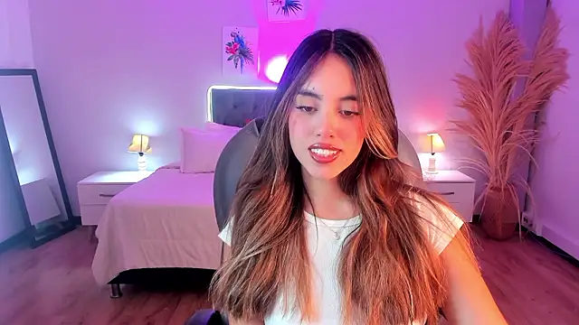 Snapshot of _Charlotte_evans_1 chatting on February 8, 2026, 2:37 pm Charlotte evans 1 online show from February 8, 2026, 2:37 pm