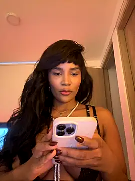 Snapshot of Jessie-pradoo chatting on November 27, 2025, 9:59 pm Jessie-pradoo online show from November 27, 2025, 9:59 pm