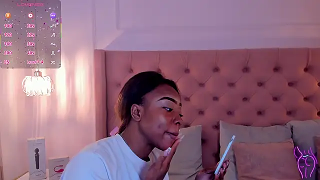 mia schwarz online show from September 19, 2025, 10:03 pm