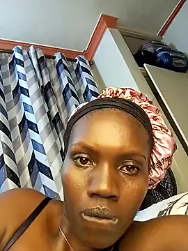 Slimthick900 online show from February 24, 2025, 6:04 pm