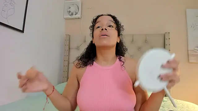 vanesasexyhot21 online show from March 29, 2026, 2:13 am